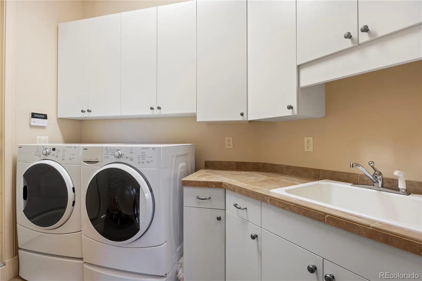 5112 Pine River Trail Castle Rock CO 80108 | MLS #REC2990689 08182026231640 1600 43