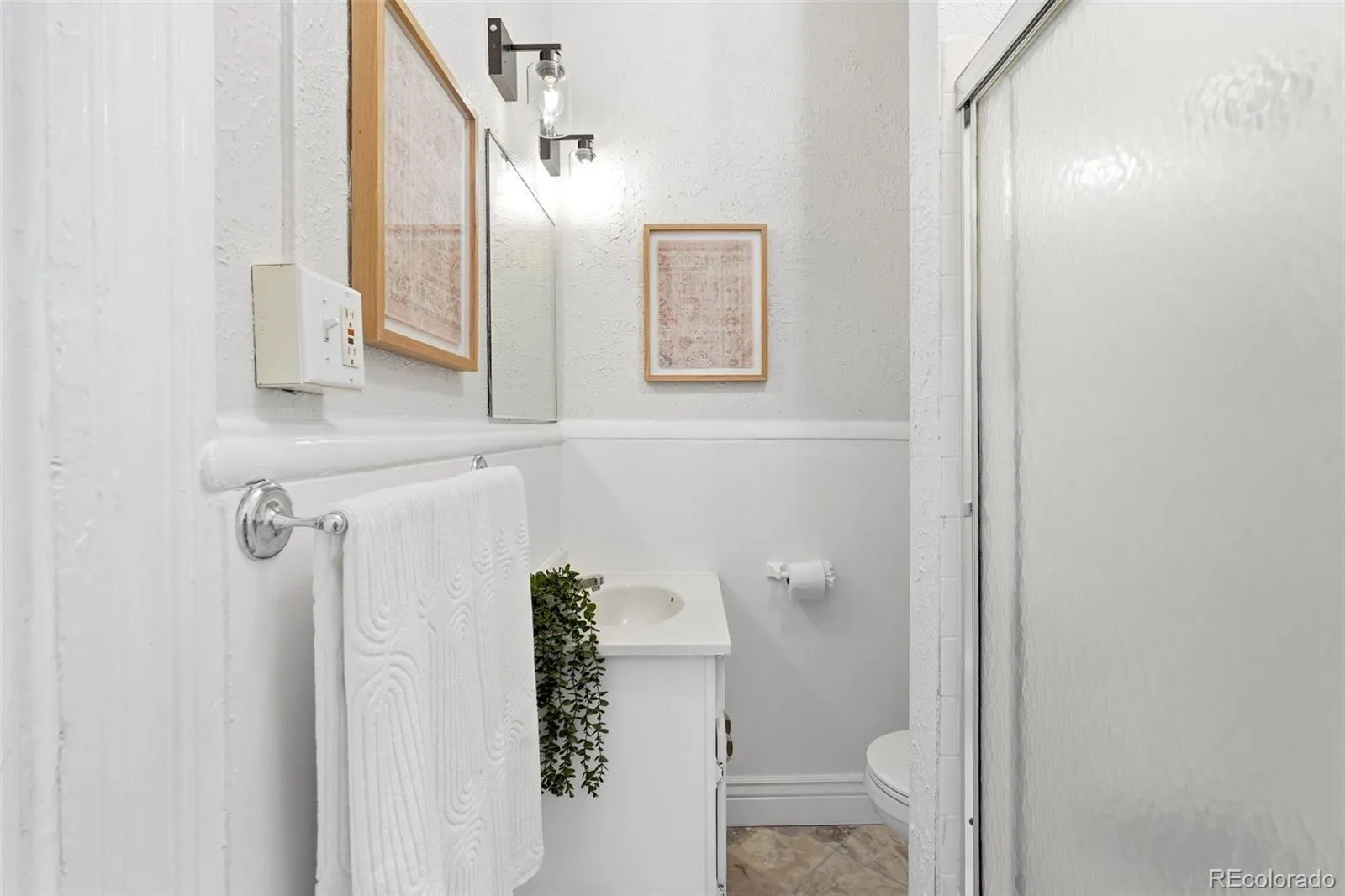 04112026004128 1600 24