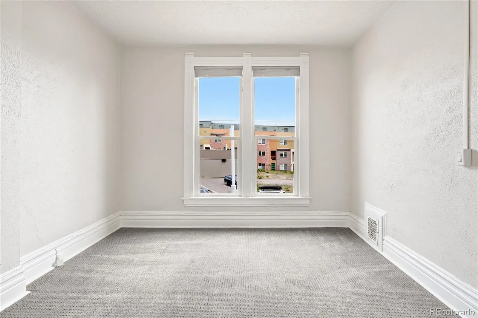 04112026004128 1600 26