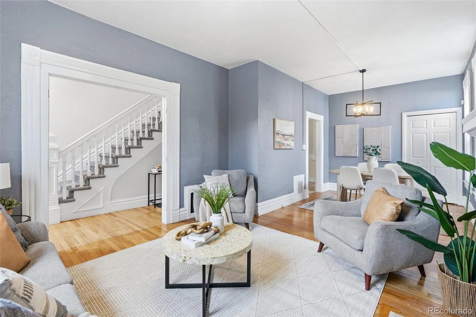 04112026004128 1600 8