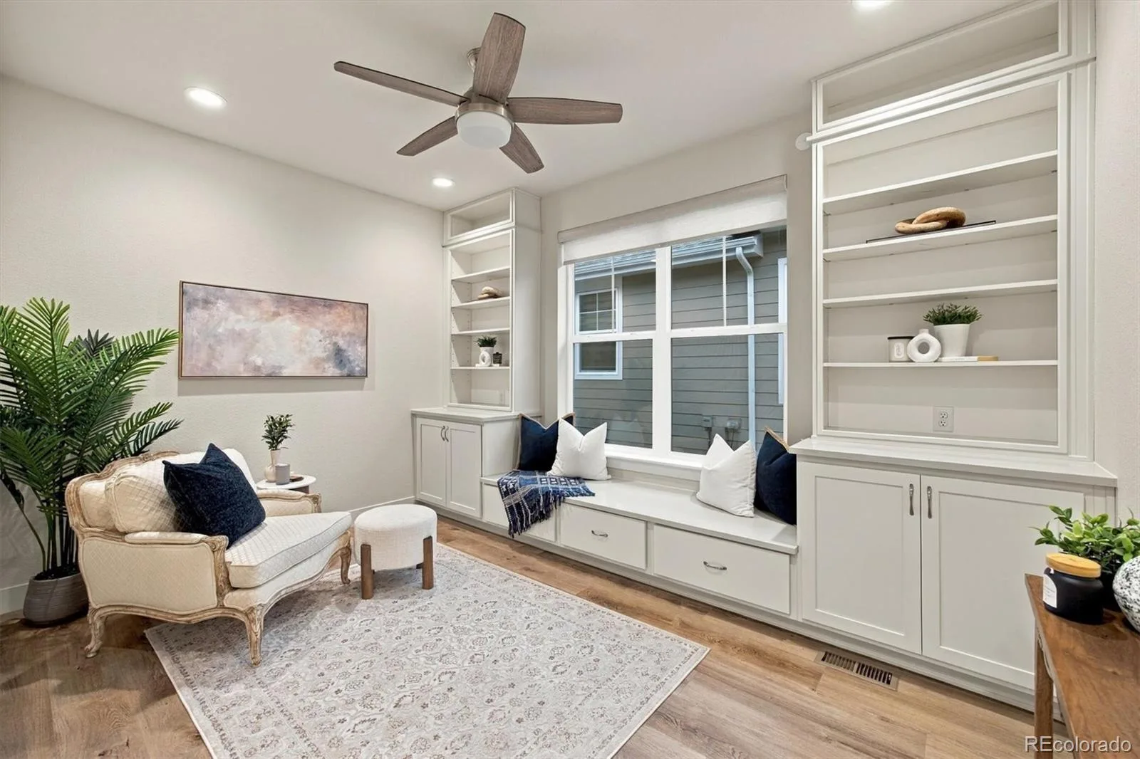 9026 S Shawnee Court Aurora CO 80016 | MLS #REC2991277 09262026025700 1600 25