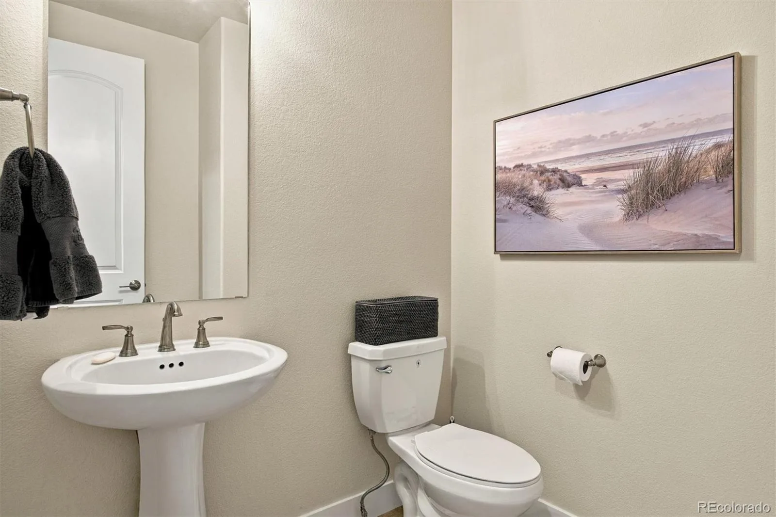9026 S Shawnee Court Aurora CO 80016 | MLS #REC2991277 09262026025700 1600 26