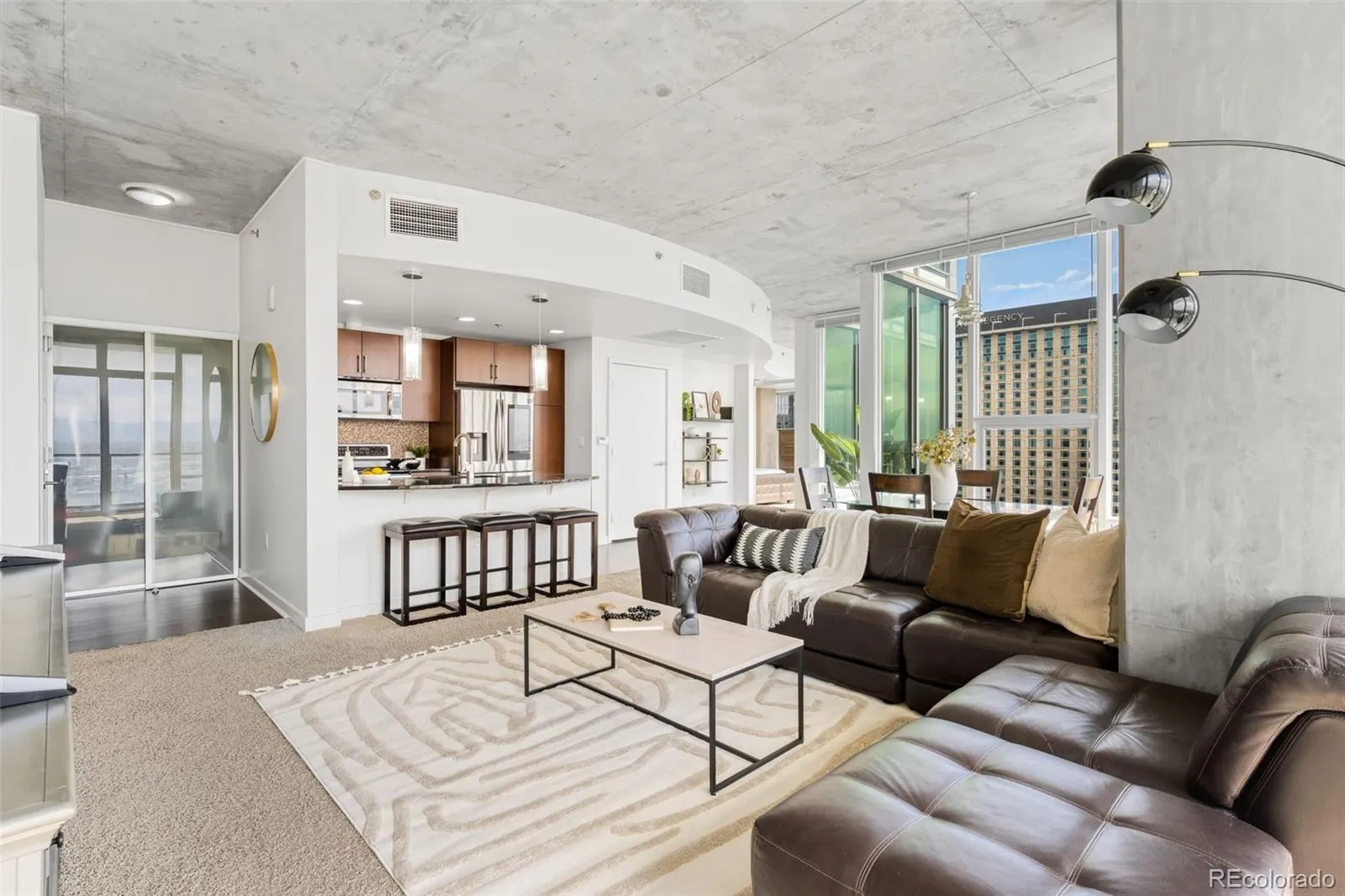 04112026232102 1600 10