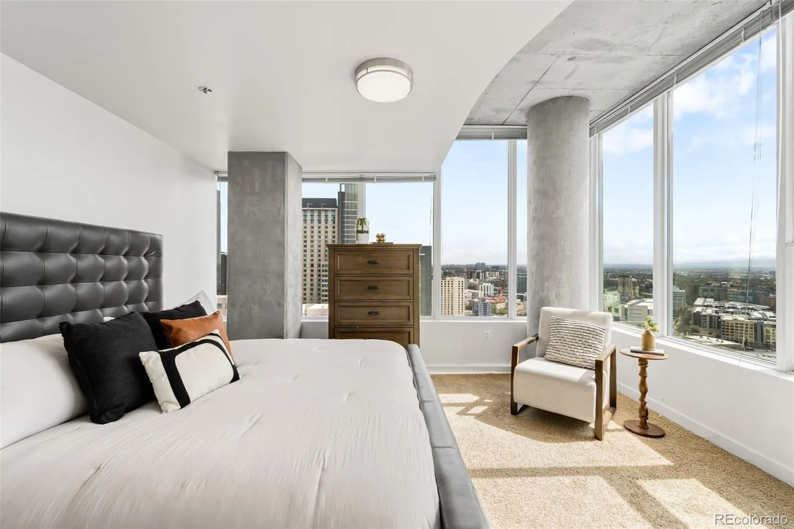 04112026232102 1600 13