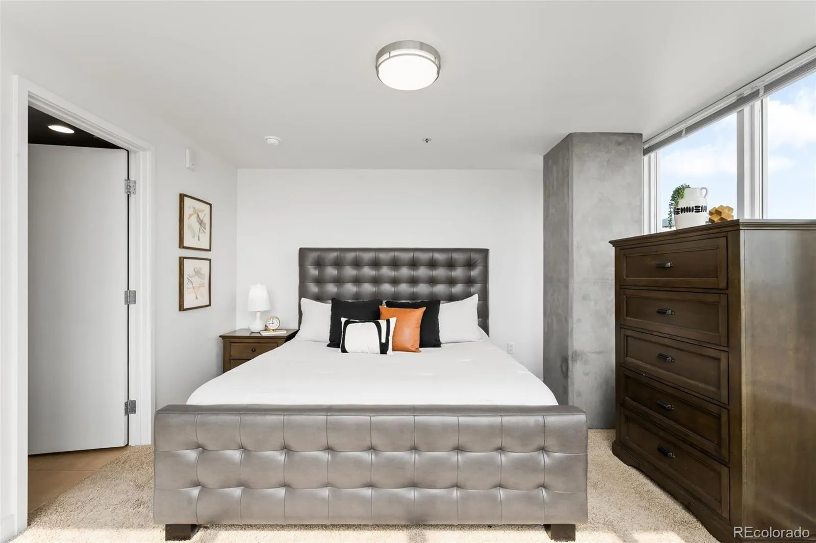 04112026232102 1600 15