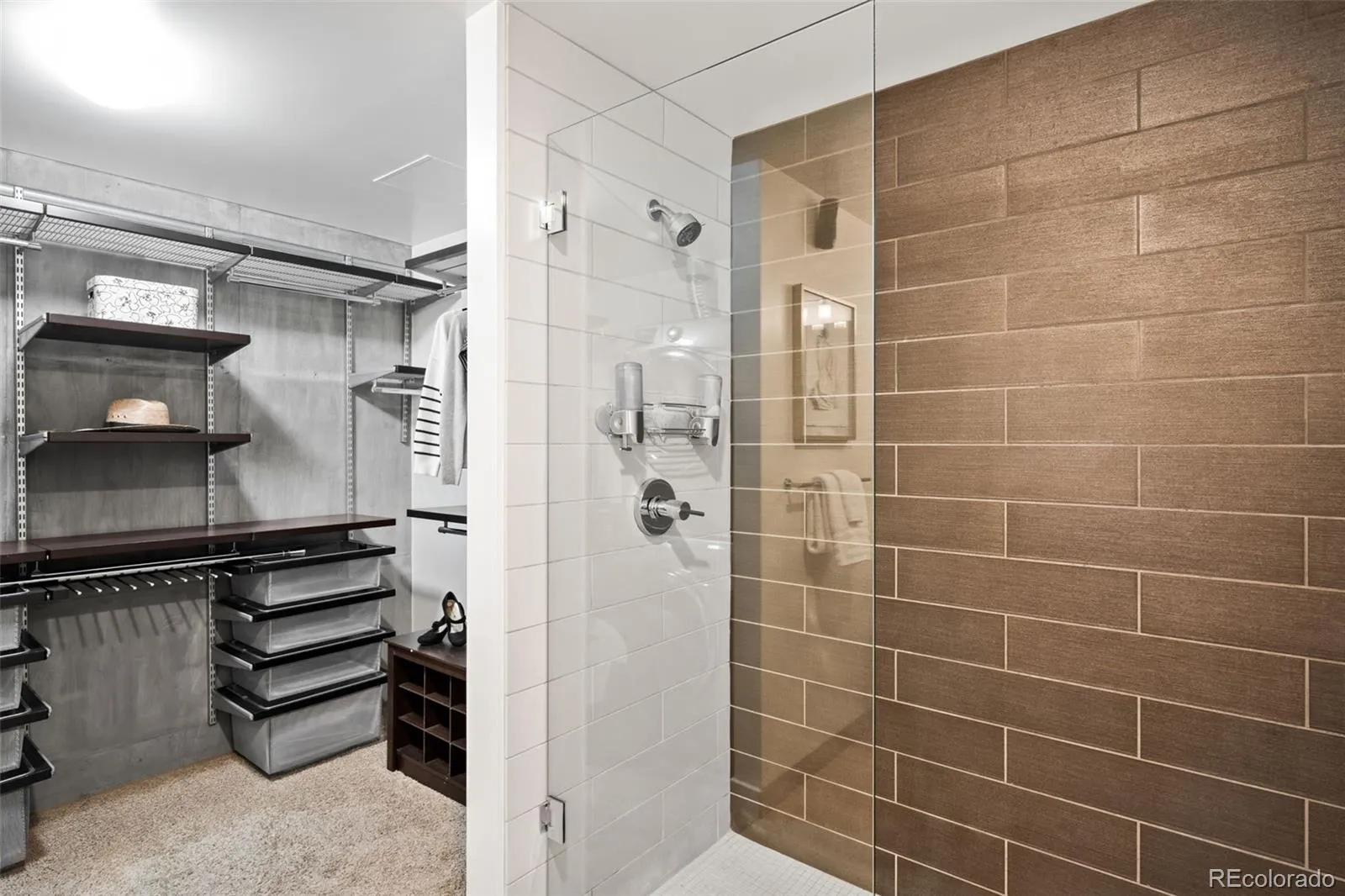 04112026232102 1600 18