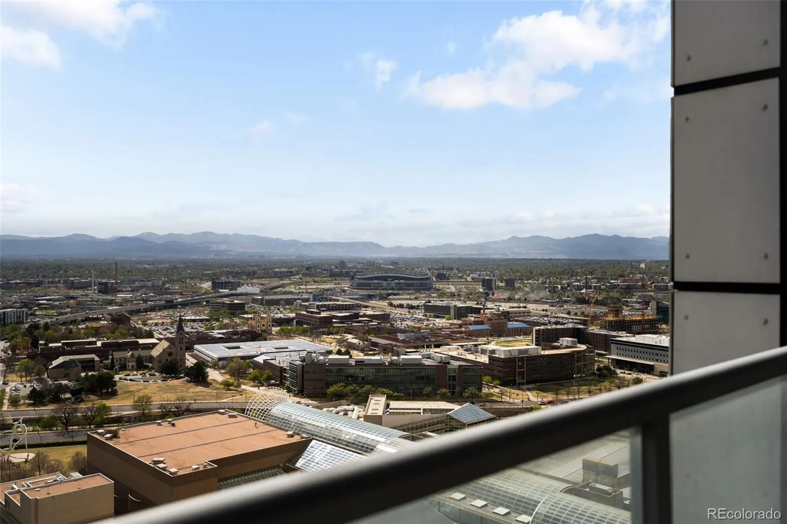 04112026232102 1600 23