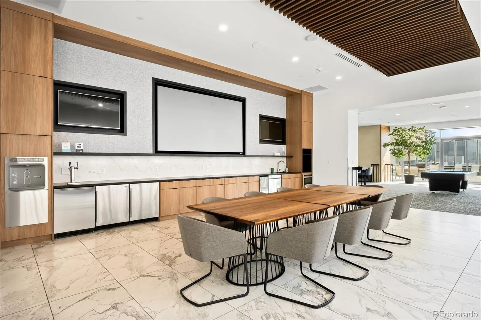 04112026232102 1600 26