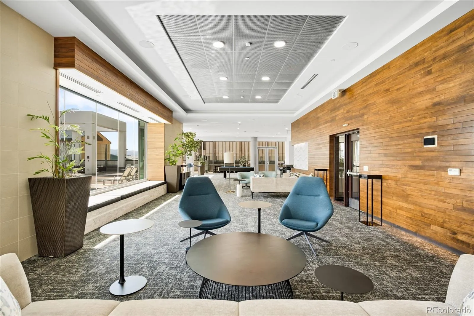 04112026232102 1600 28