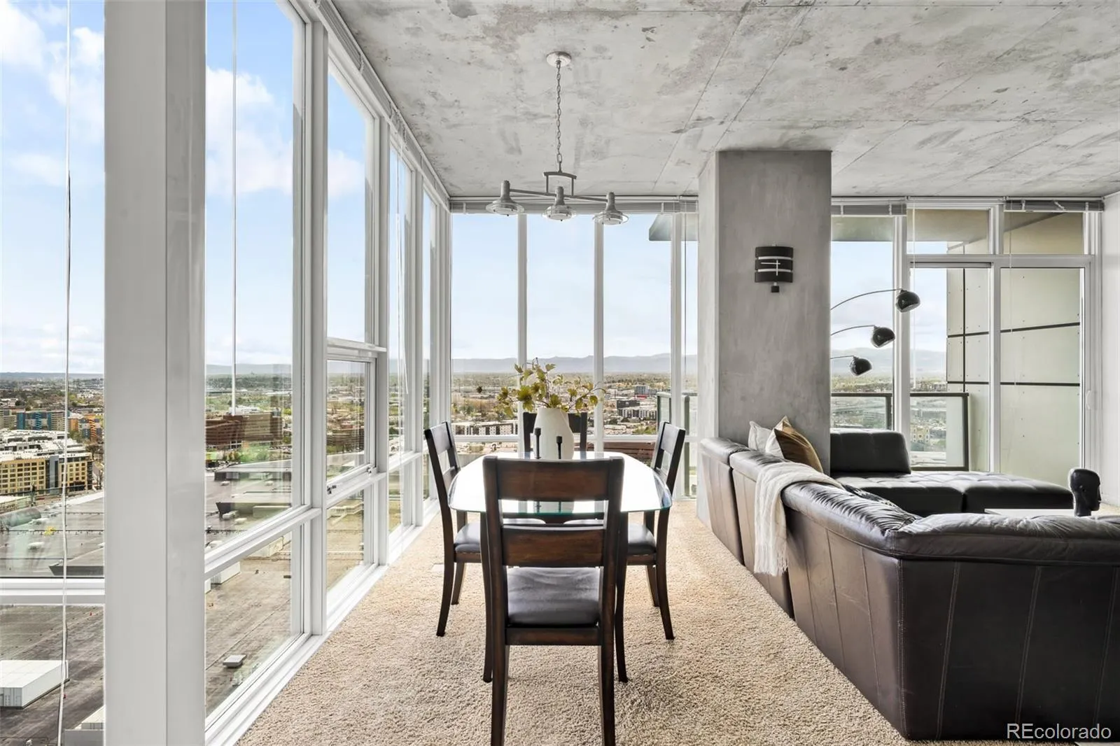 04112026232102 1600 3