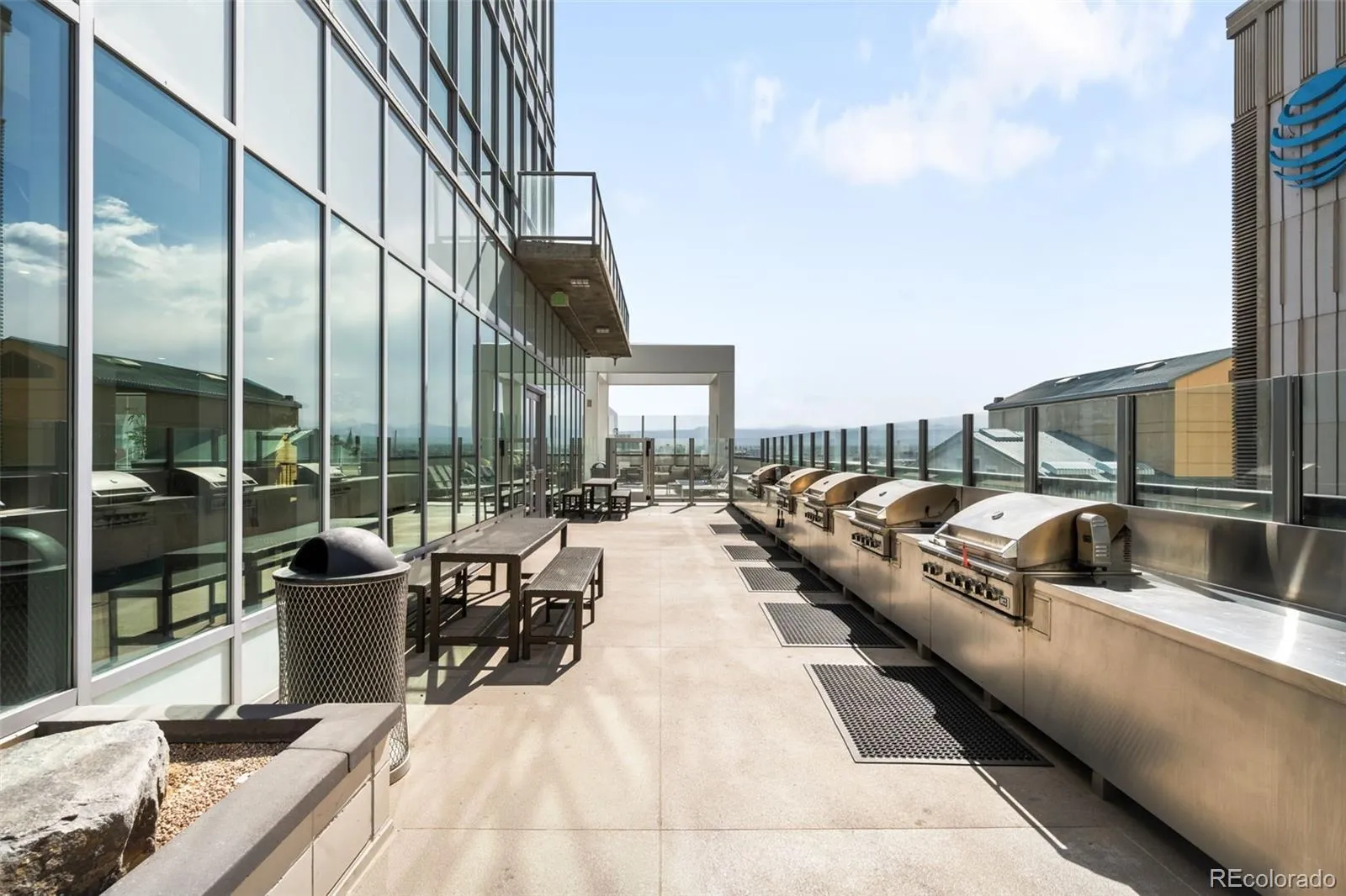 04112026232102 1600 33