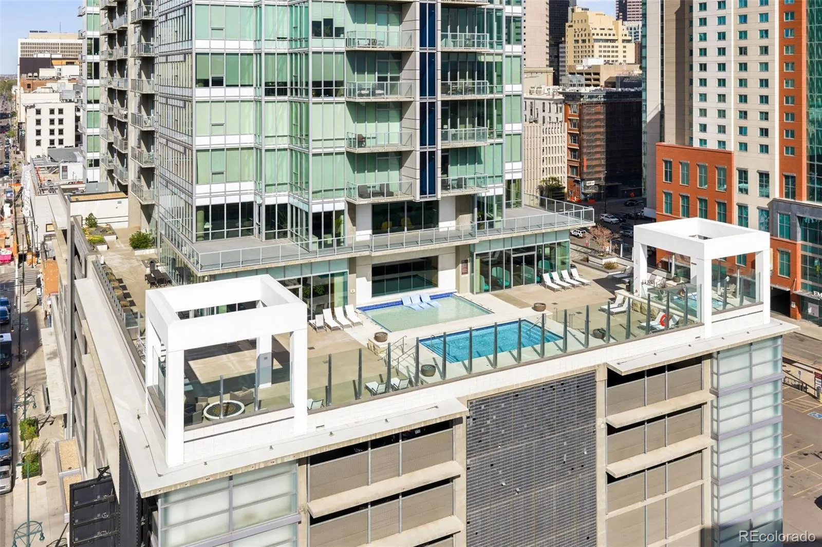 04112026232102 1600 37