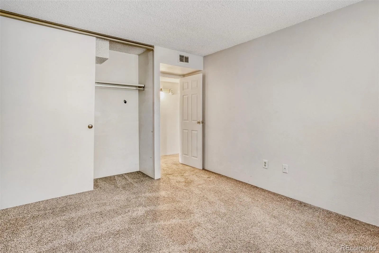 4400 S Quebec Street #206H Denver CO 80237 MLS #REC2992254 07242026155556 1600 15