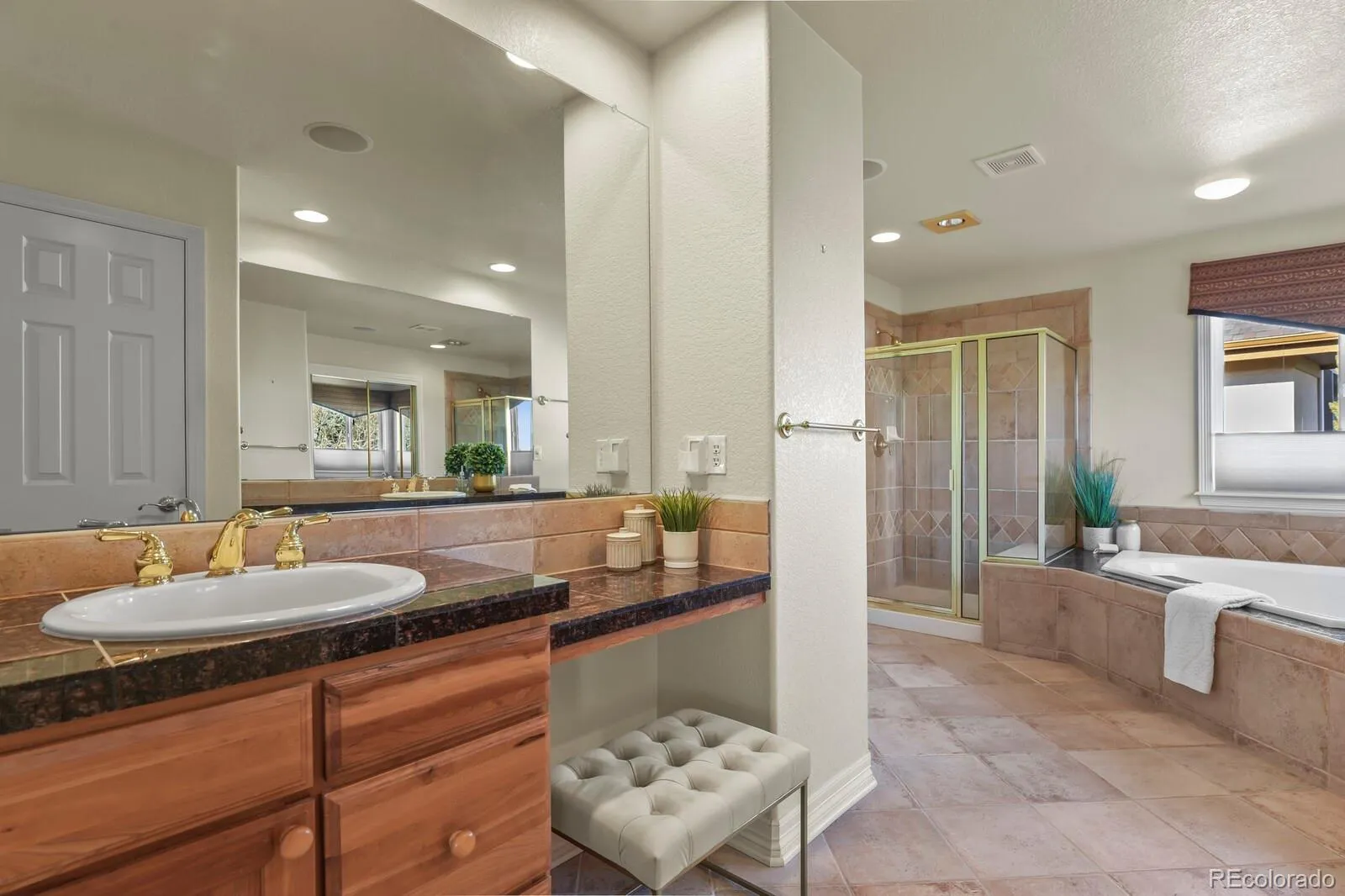 04152026215547 1600 23