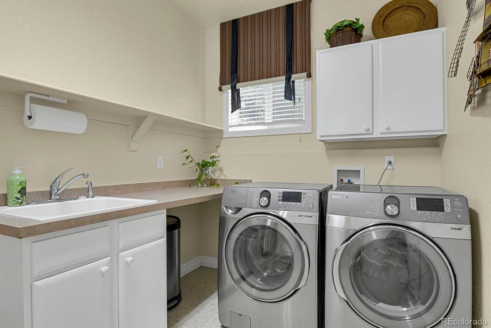 04152026215547 1600 30