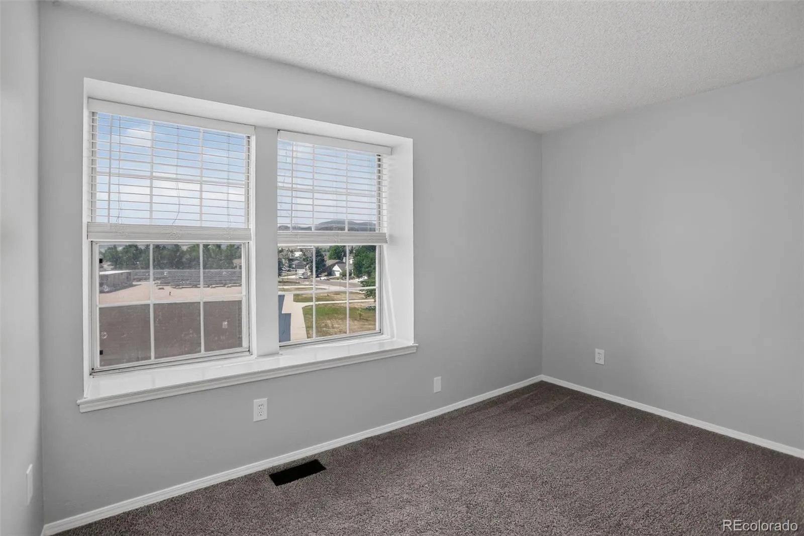 9816 W Friend Place Littleton CO 80128 | MLS #REC2994861 06242026225826 1600 24