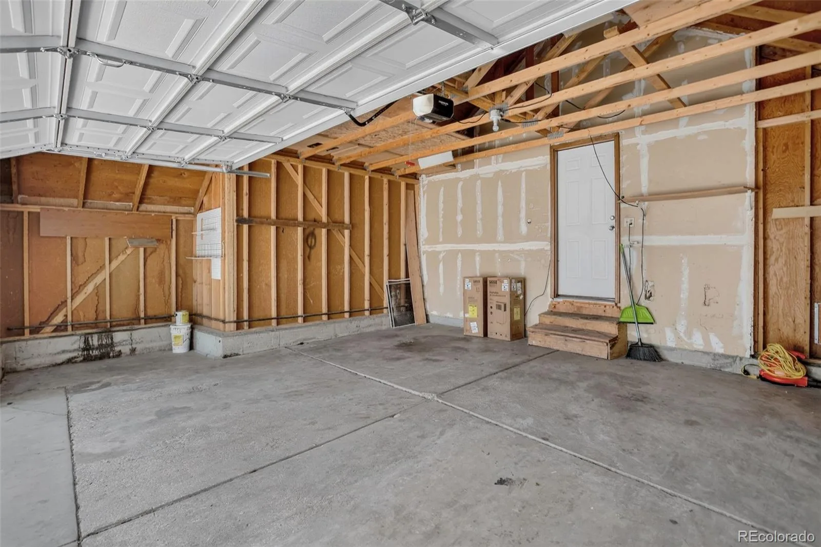 9816 W Friend Place Littleton CO 80128 | MLS #REC2994861 06242026225826 1600 37