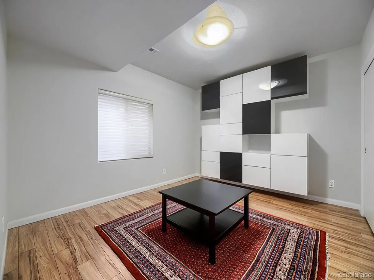 04042026202557 1200 22