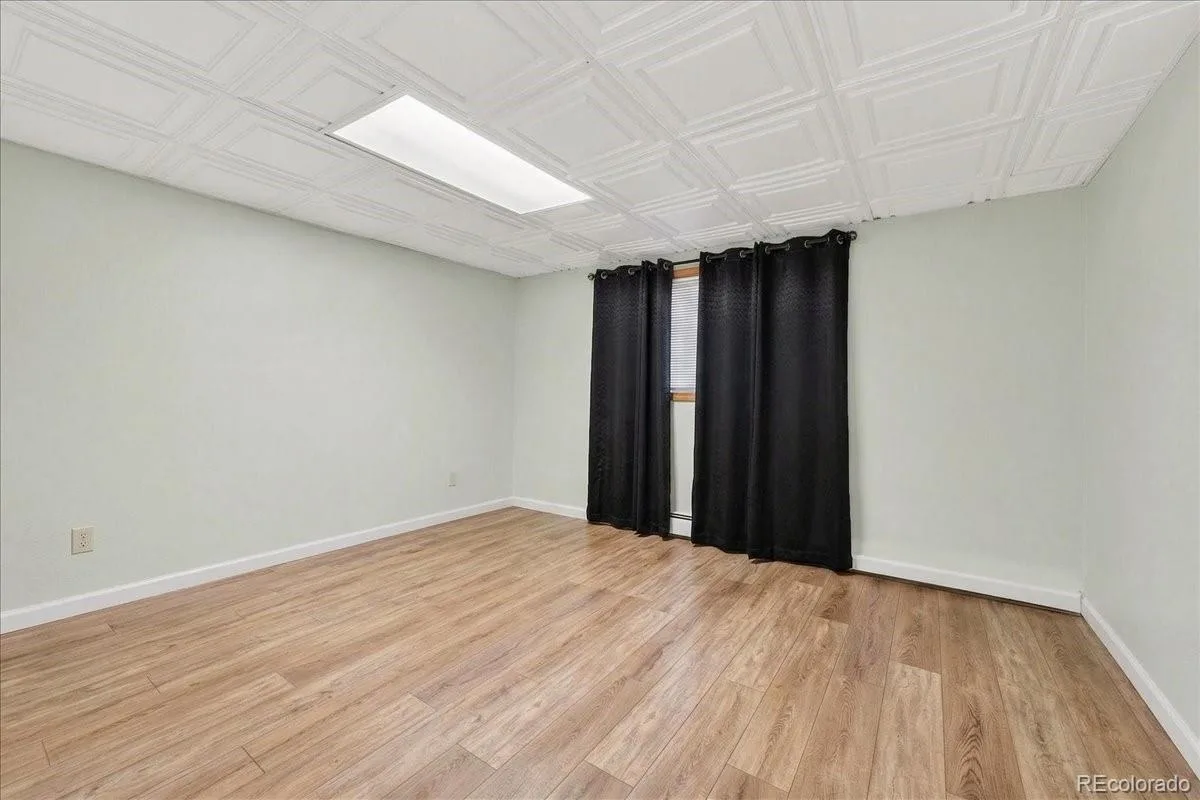 2303 Iris Street Lakewood CO 80215 | MLS #REC2997465 06202026000916 1200 44