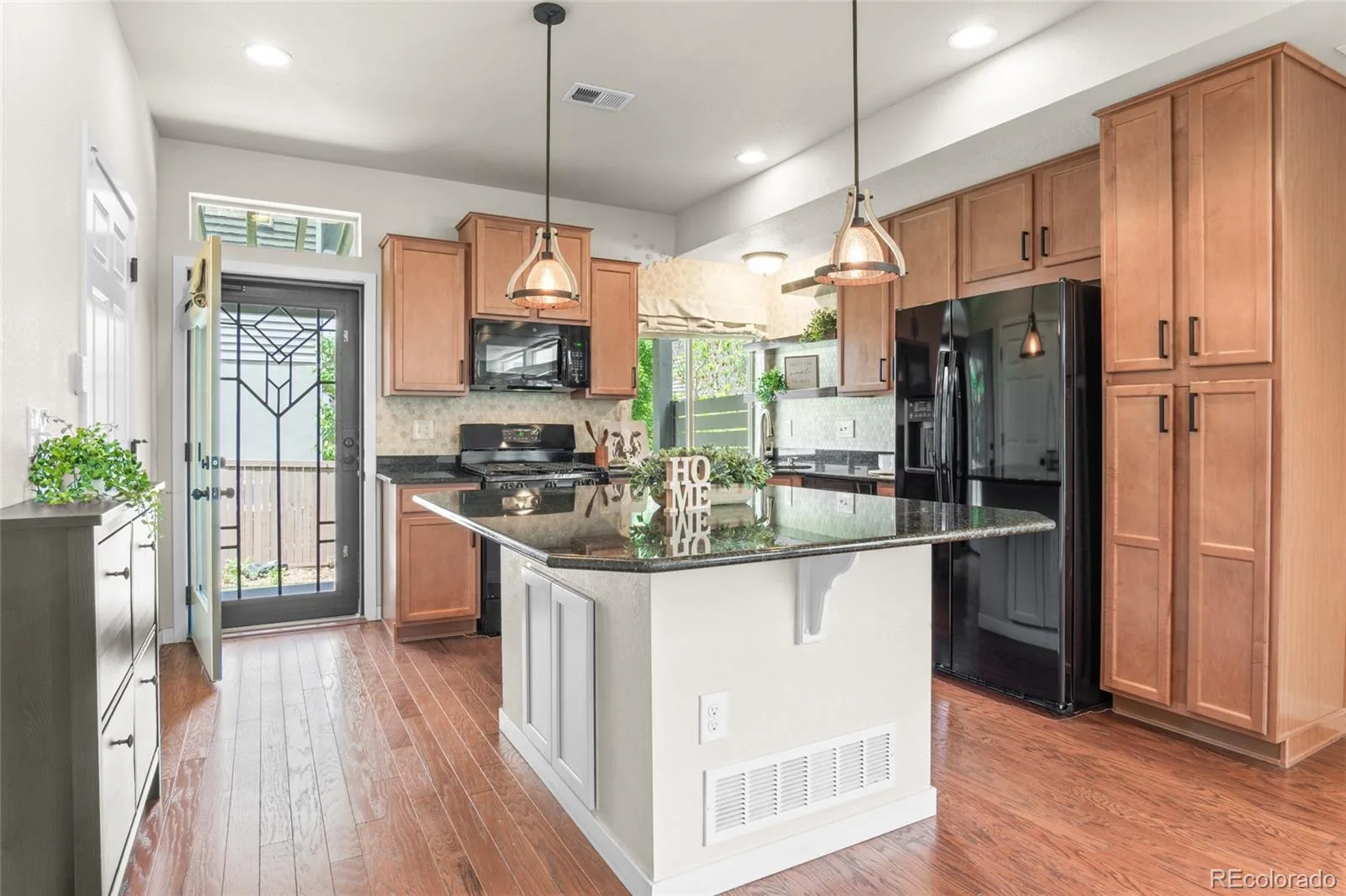 3141 Hardin Street Castle Rock CO 80109 | MLS #REC2998713 08032026224837 1600 2