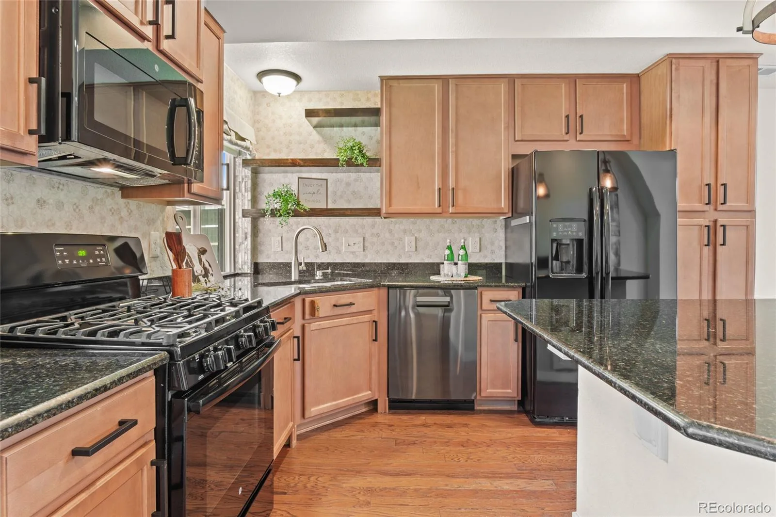 3141 Hardin Street Castle Rock CO 80109 | MLS #REC2998713 08032026224837 1600 3