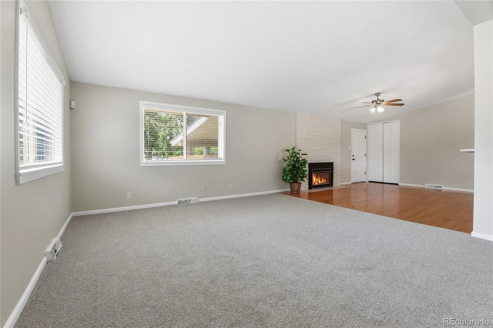 5445 W Caryl Place Littleton CO 80128 MLS #REC3001076 05192026140738 1600 2