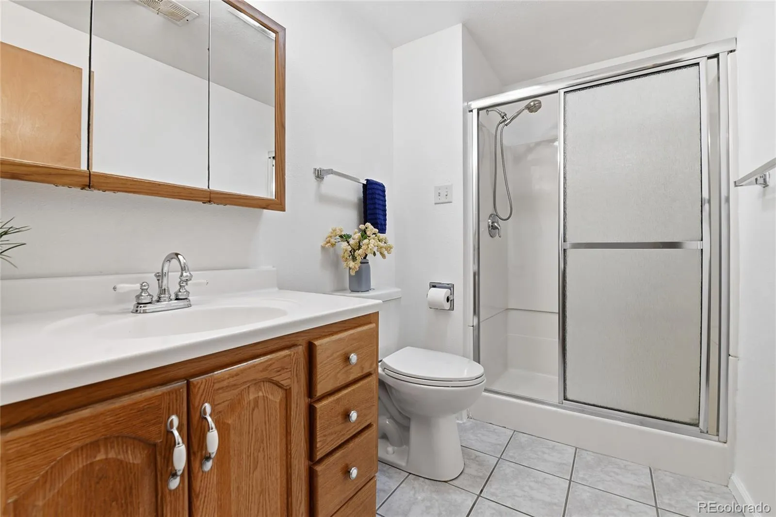 5445 W Caryl Place Littleton CO 80128 MLS #REC3001076 05192026140738 1600 28