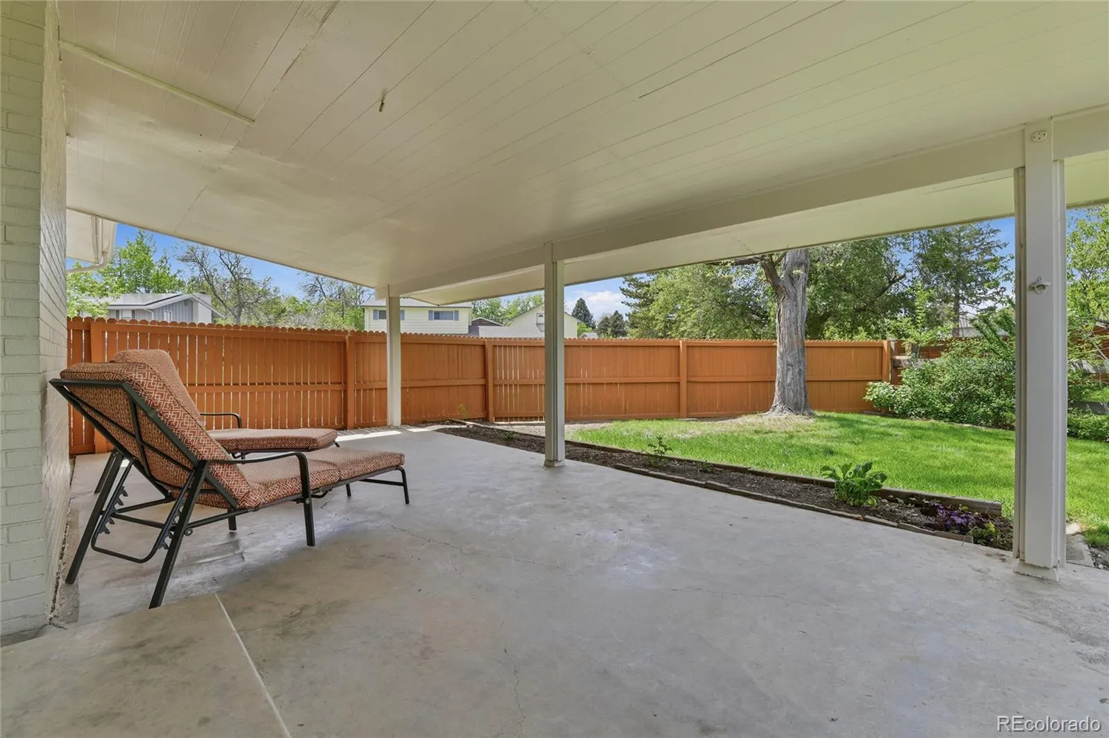 5445 W Caryl Place Littleton CO 80128 MLS #REC3001076 05192026140738 1600 35