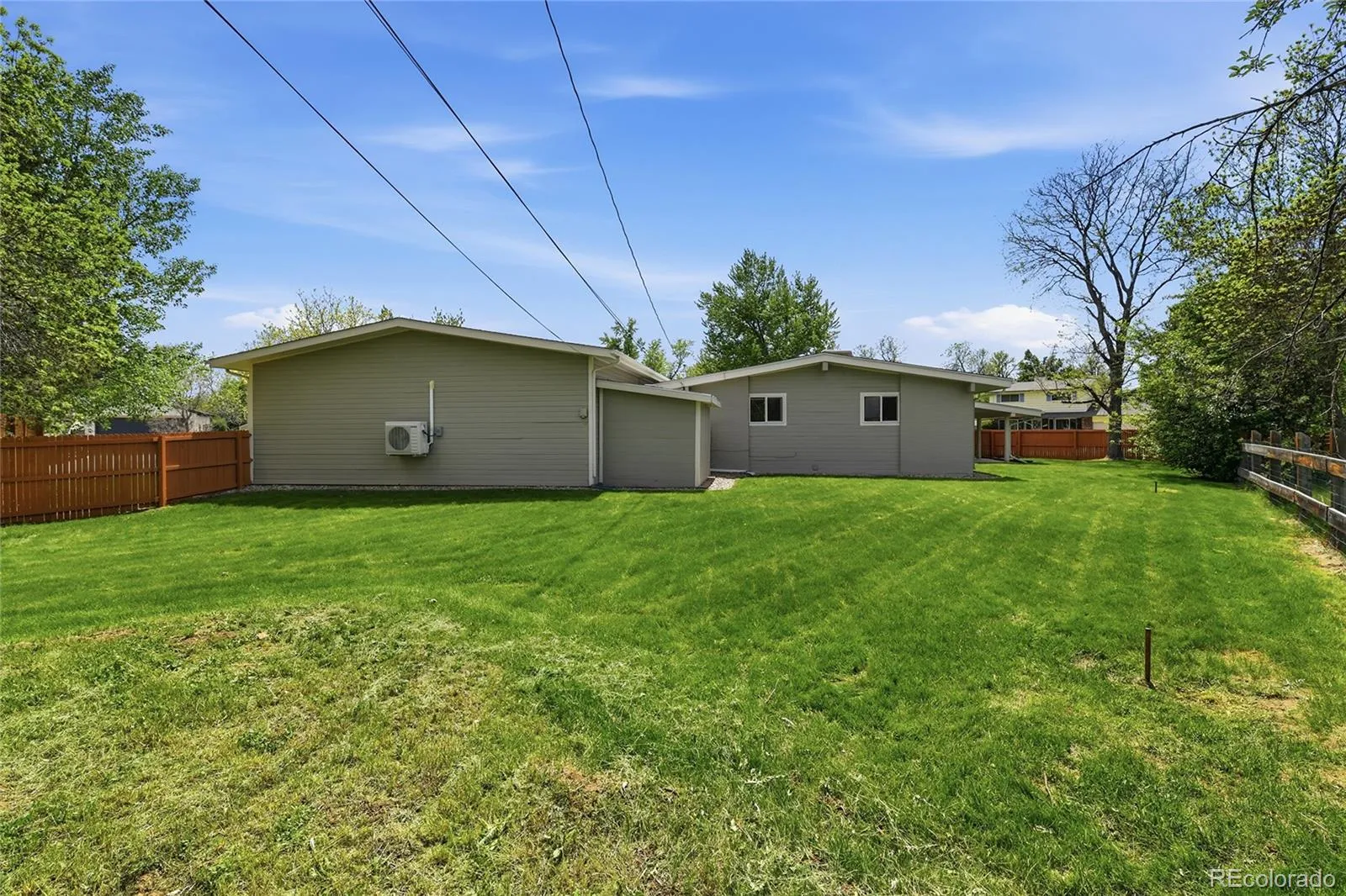 5445 W Caryl Place Littleton CO 80128 MLS #REC3001076 05192026140738 1600 38