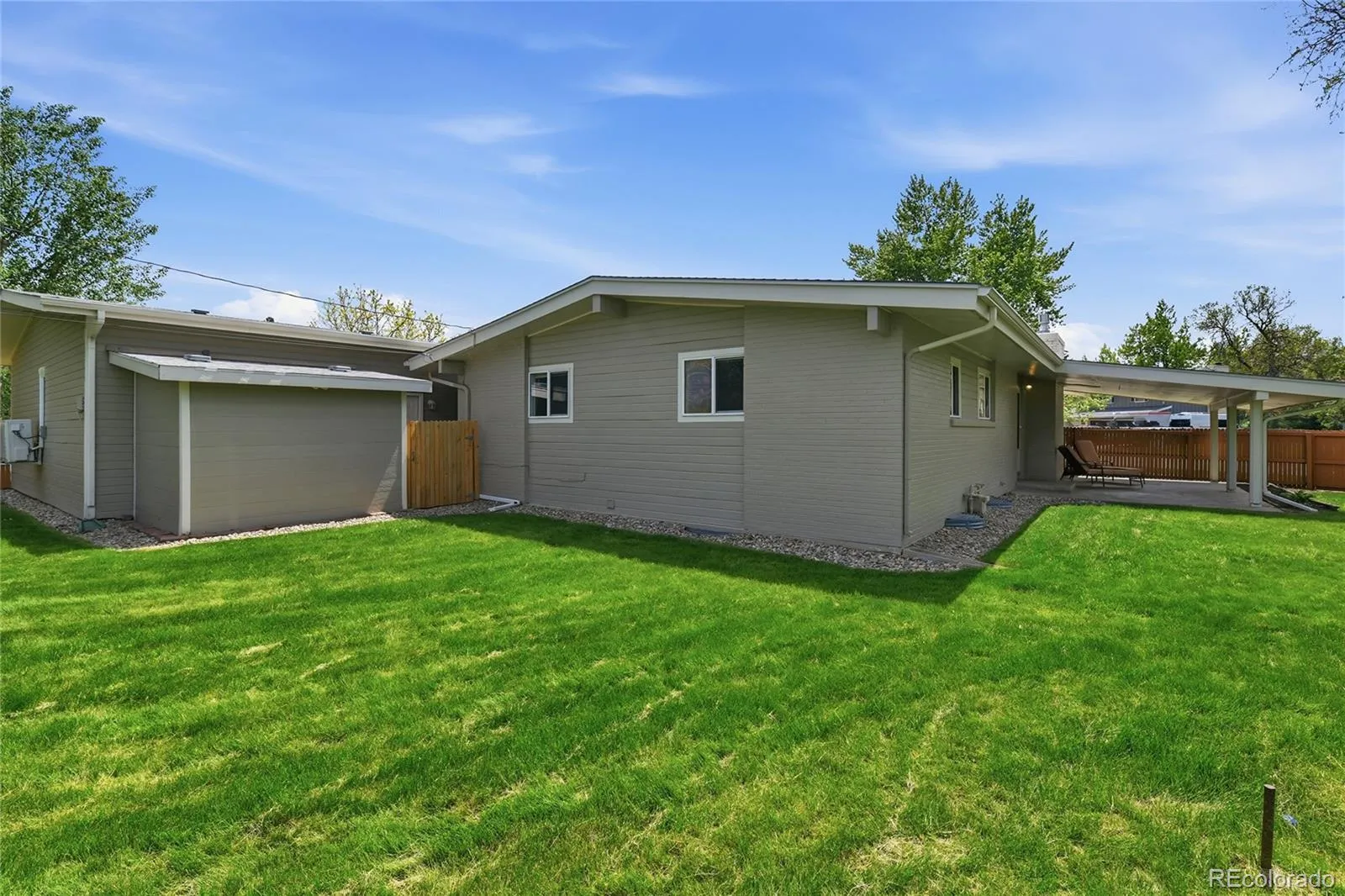5445 W Caryl Place Littleton CO 80128 MLS #REC3001076 05192026140738 1600 39