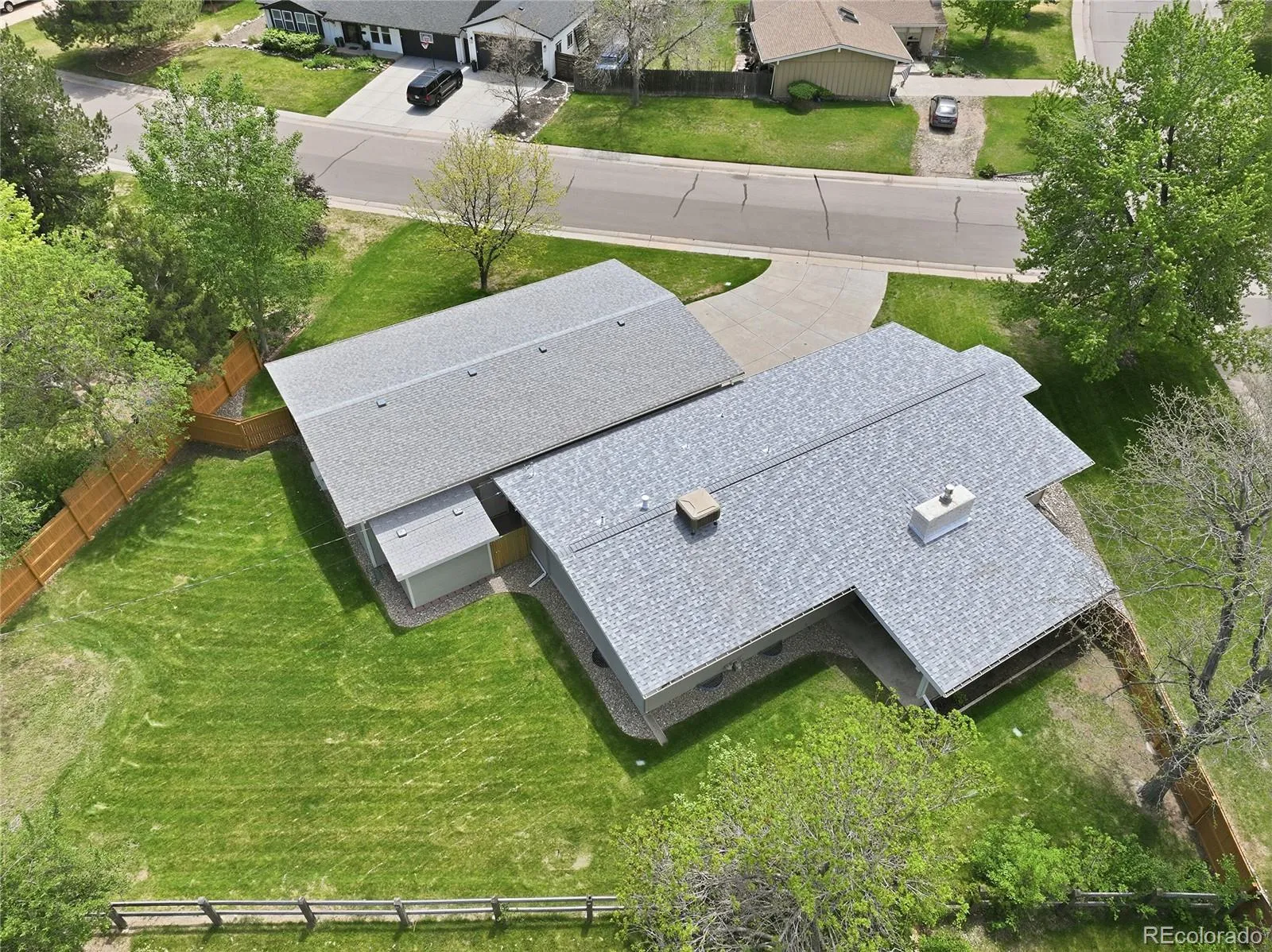 5445 W Caryl Place Littleton CO 80128 MLS #REC3001076 05192026140738 1600 40