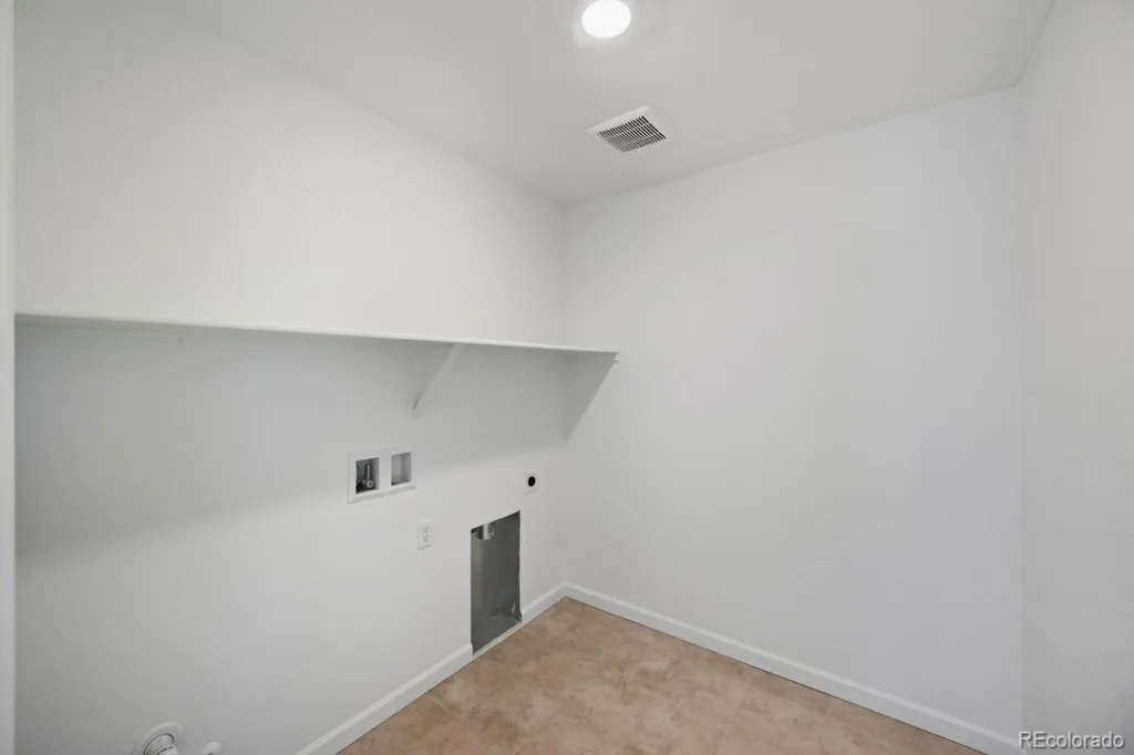 16857 W 92nd Loop Arvada CO 80007 MLS #REC3003411 06092026001400 1024 23