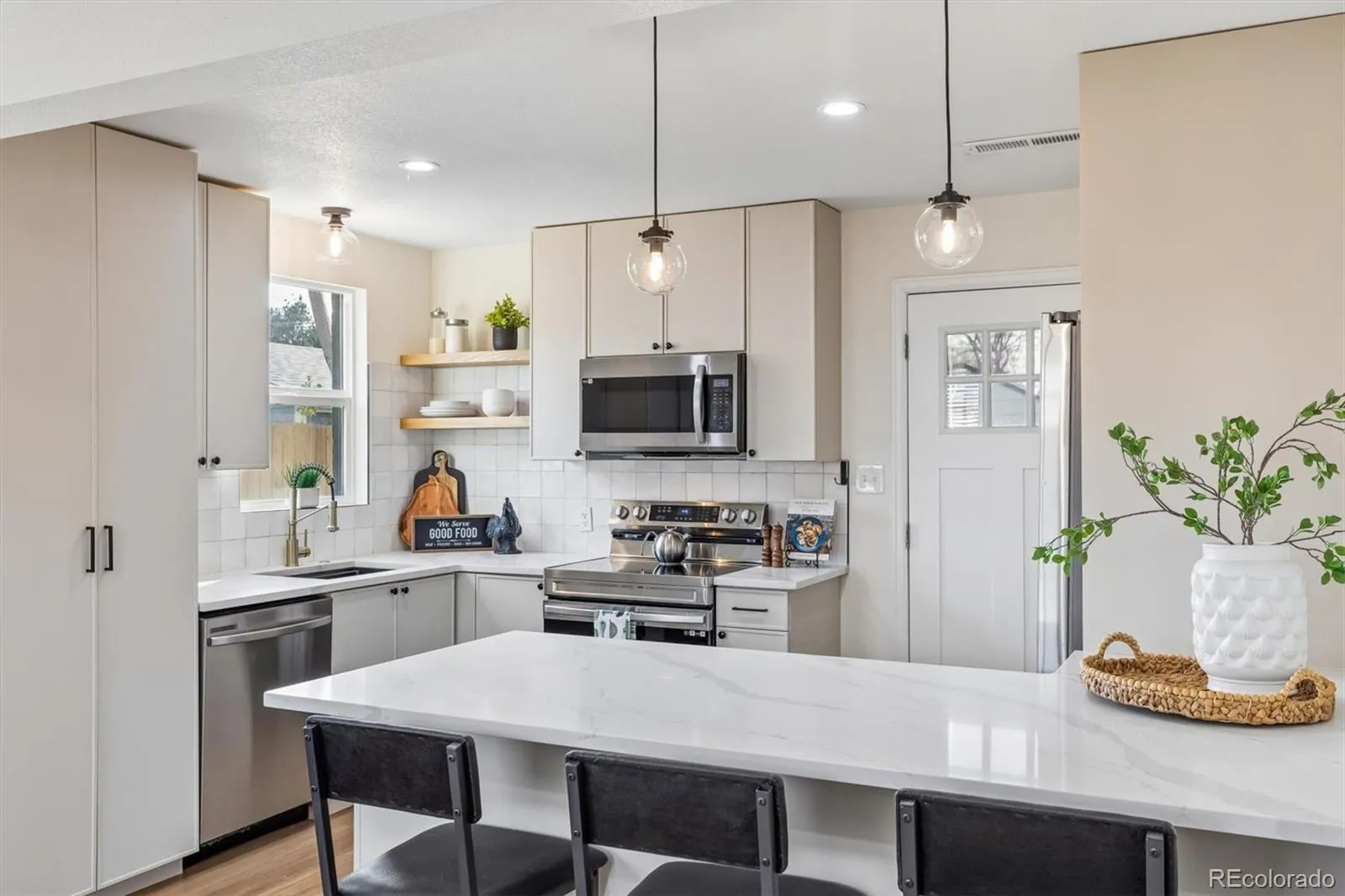 04102026061735 1600 0