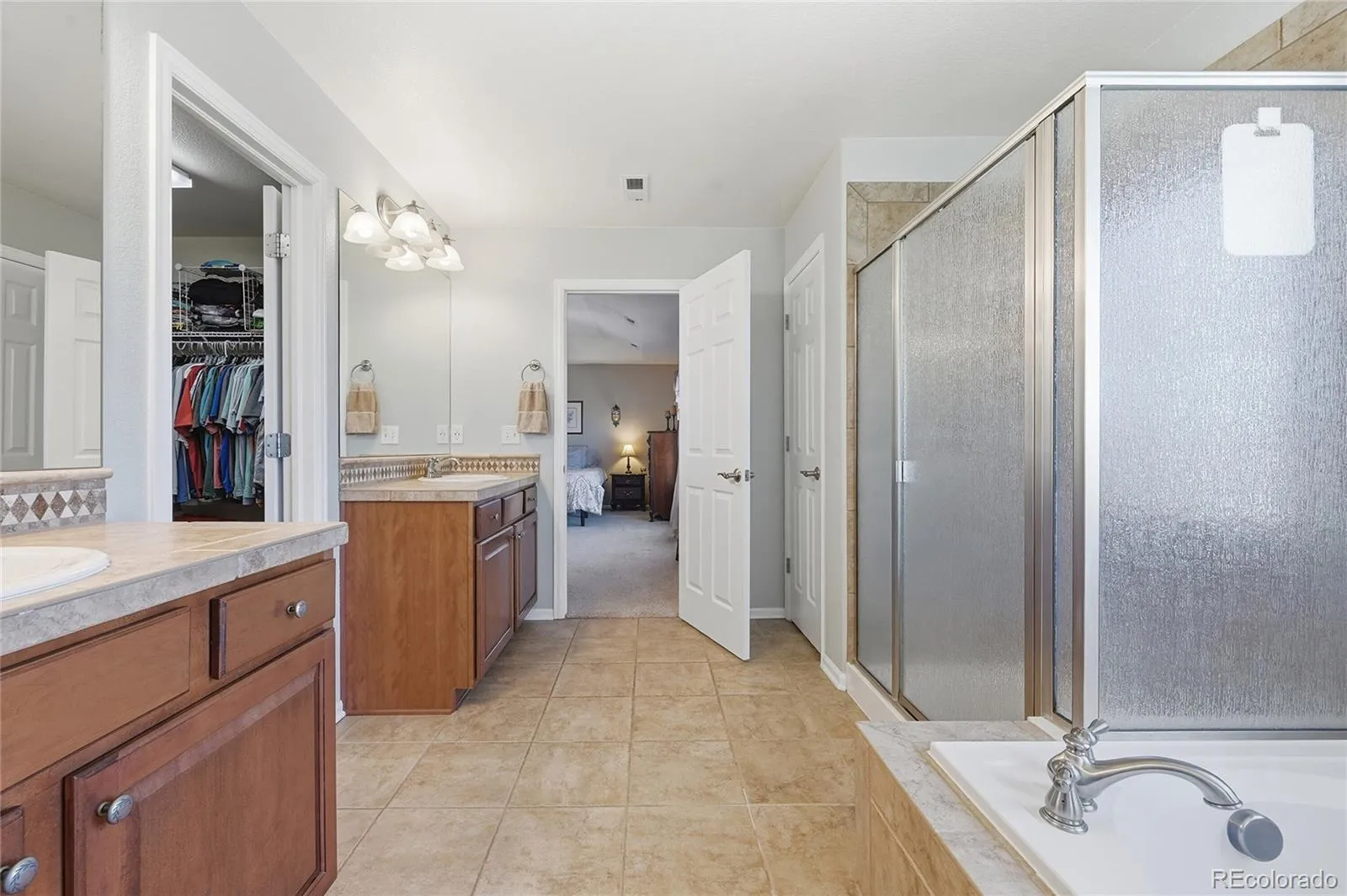 25853 E Peakview Place Aurora CO 80016 MLS #REC3006166 04202026185327 1600 20