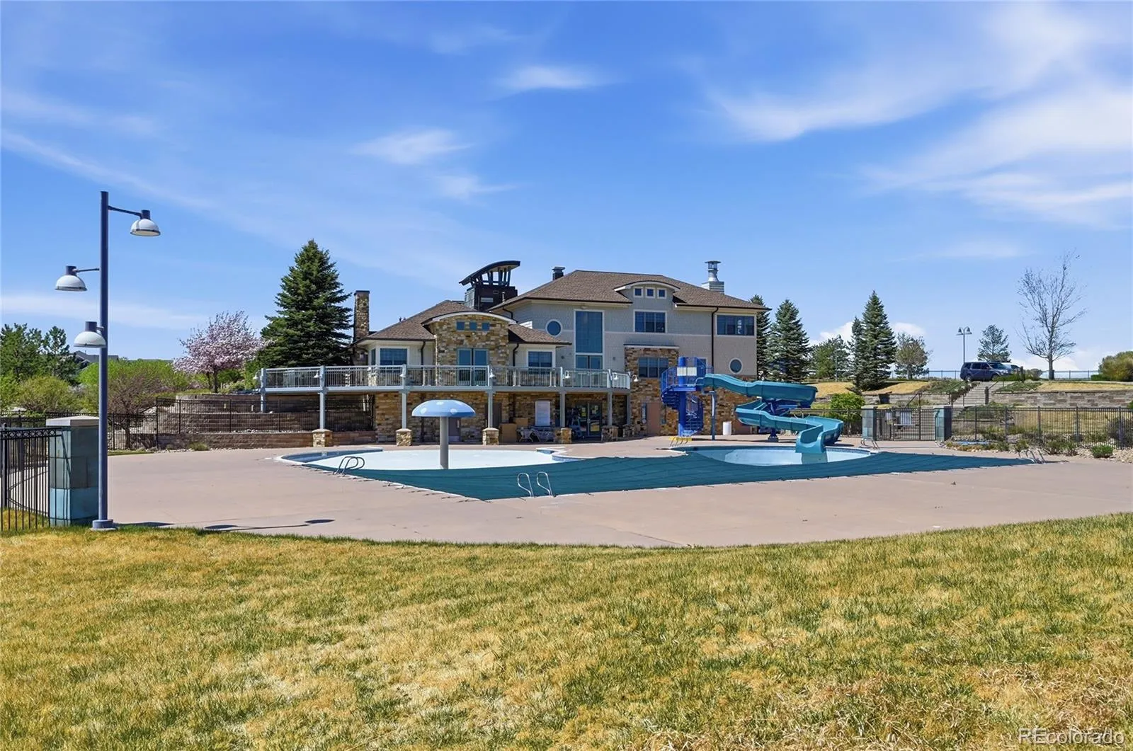 25853 E Peakview Place Aurora CO 80016 MLS #REC3006166 04202026185327 1600 40