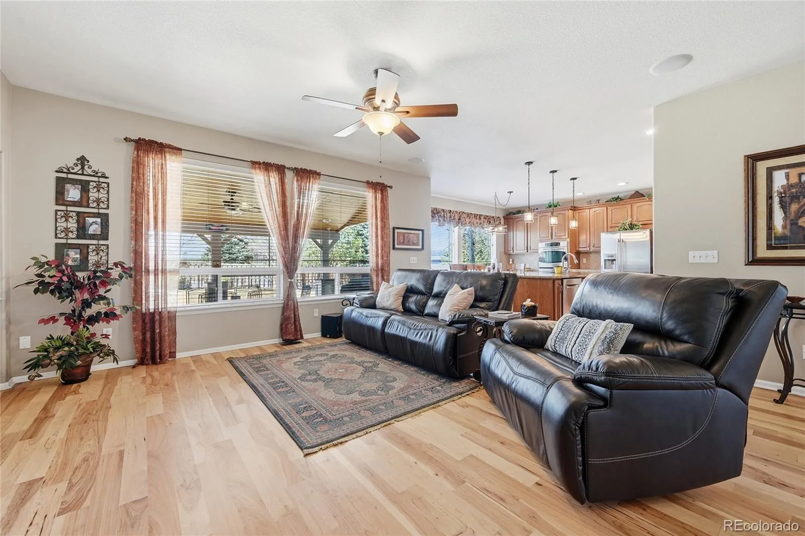 25853 E Peakview Place Aurora CO 80016 MLS #REC3006166 04202026185327 1600 8