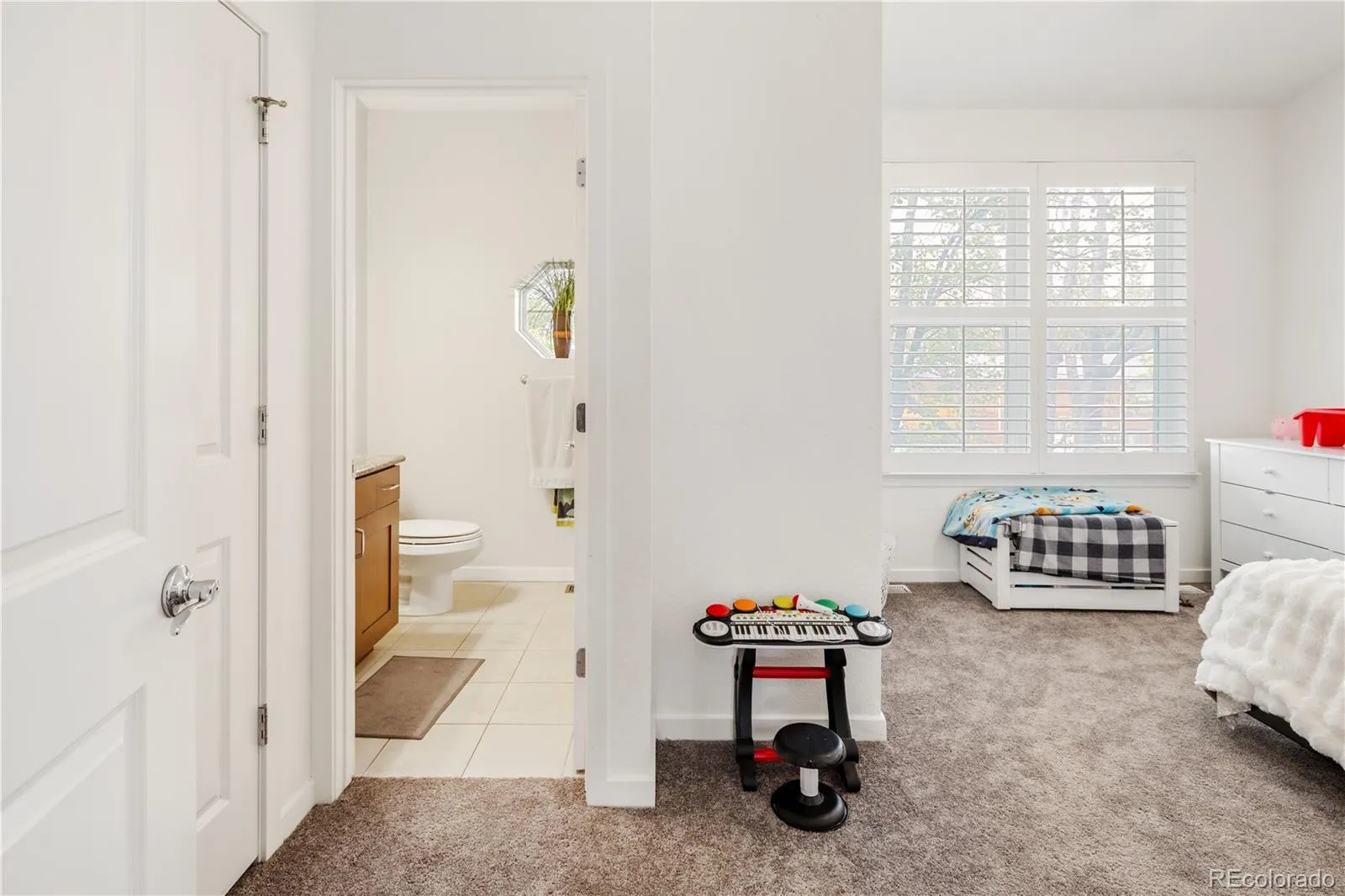 17 S Harrison Street Denver CO 80209 MLS #REC3007194 05232026092720 1600 23