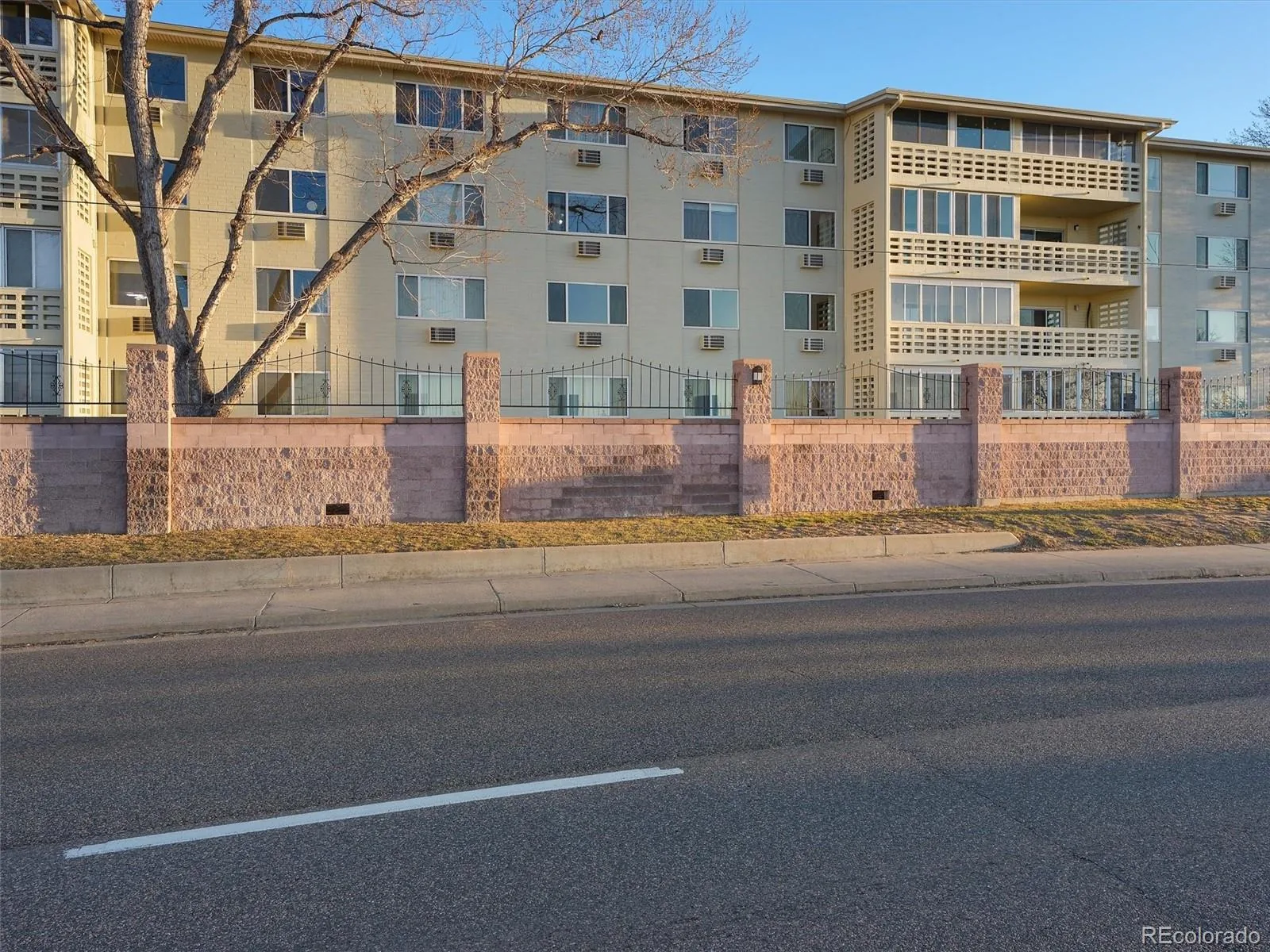 9335 E Center Avenue #8C Denver CO 80247 | MLS #REC3009273 07282026013557 1600 1