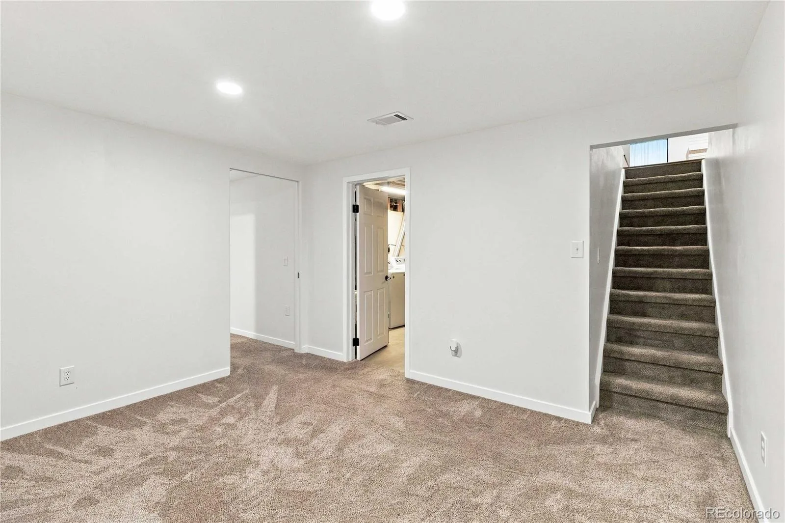 11226 W Texas Avenue Denver CO 80232 | MLS #REC3009719 09242026122743 1600 18
