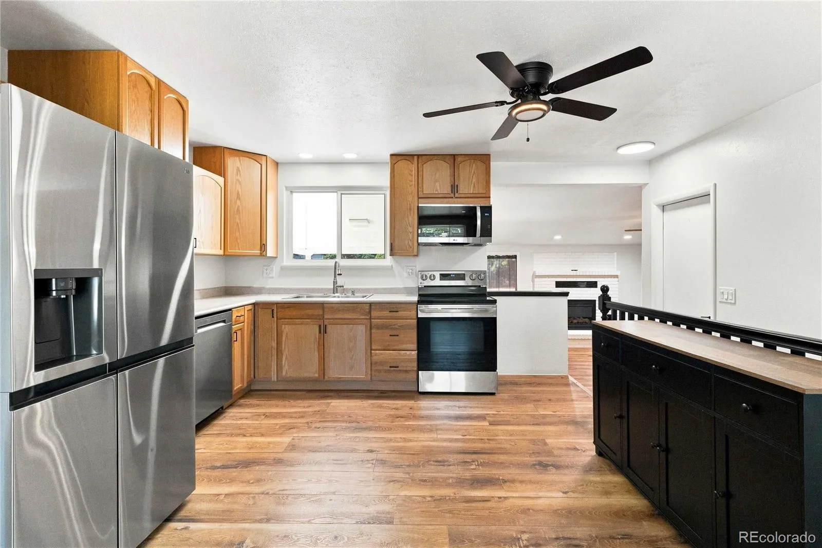 11226 W Texas Avenue Denver CO 80232 | MLS #REC3009719 09242026122743 1600 3