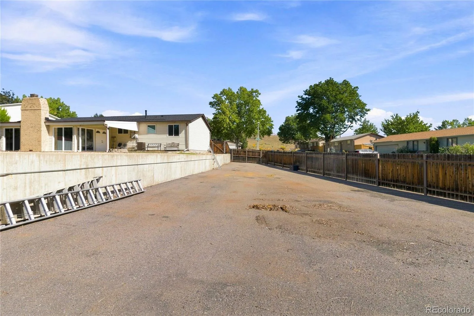 11226 W Texas Avenue Denver CO 80232 | MLS #REC3009719 09242026122743 1600 32