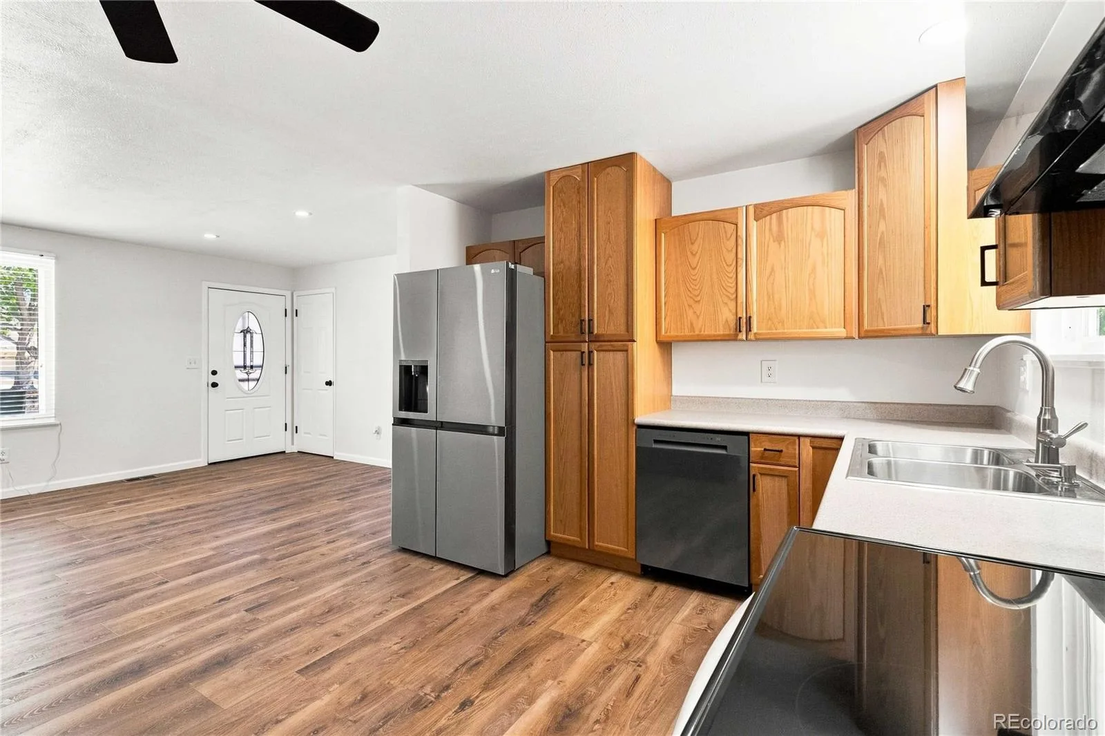 11226 W Texas Avenue Denver CO 80232 | MLS #REC3009719 09242026122743 1600 6