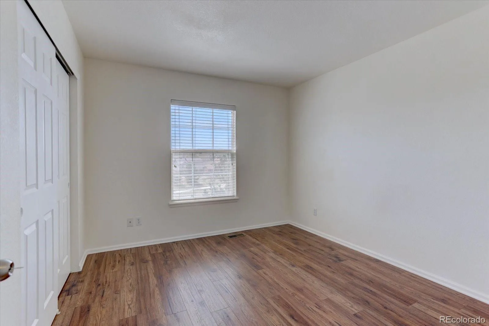 20436 E Flora Drive Aurora CO 80013 MLS #REC3010131 04232026012118 1600 23