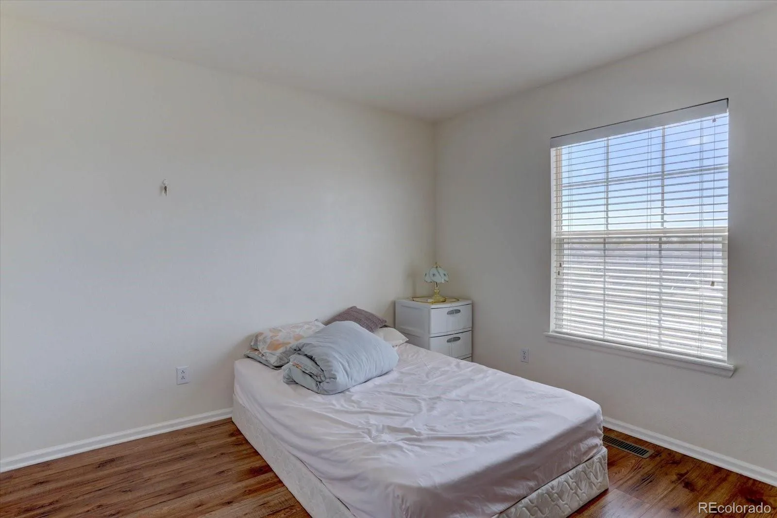 20436 E Flora Drive Aurora CO 80013 MLS #REC3010131 04232026012118 1600 26