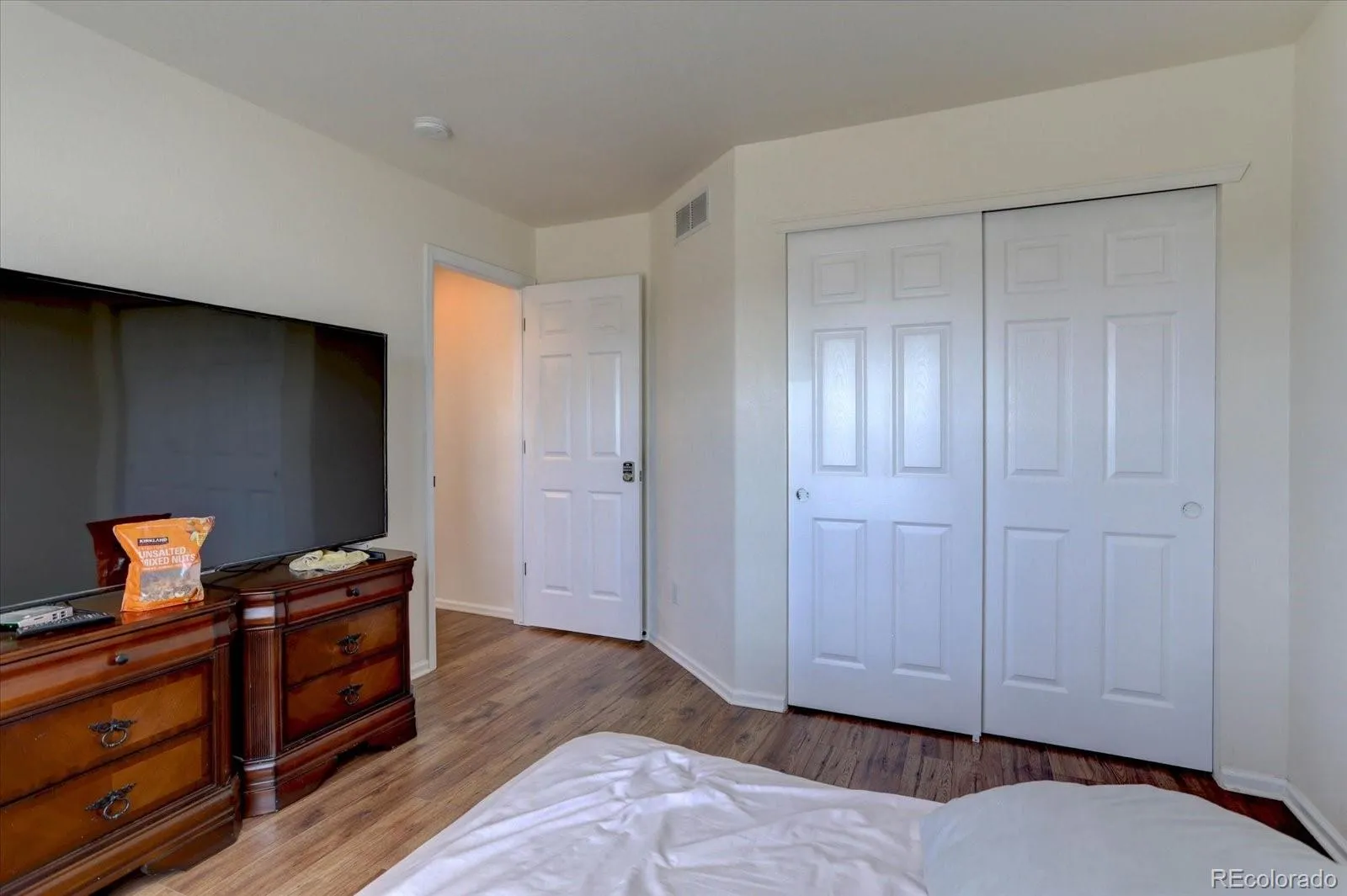 20436 E Flora Drive Aurora CO 80013 MLS #REC3010131 04232026012118 1600 27
