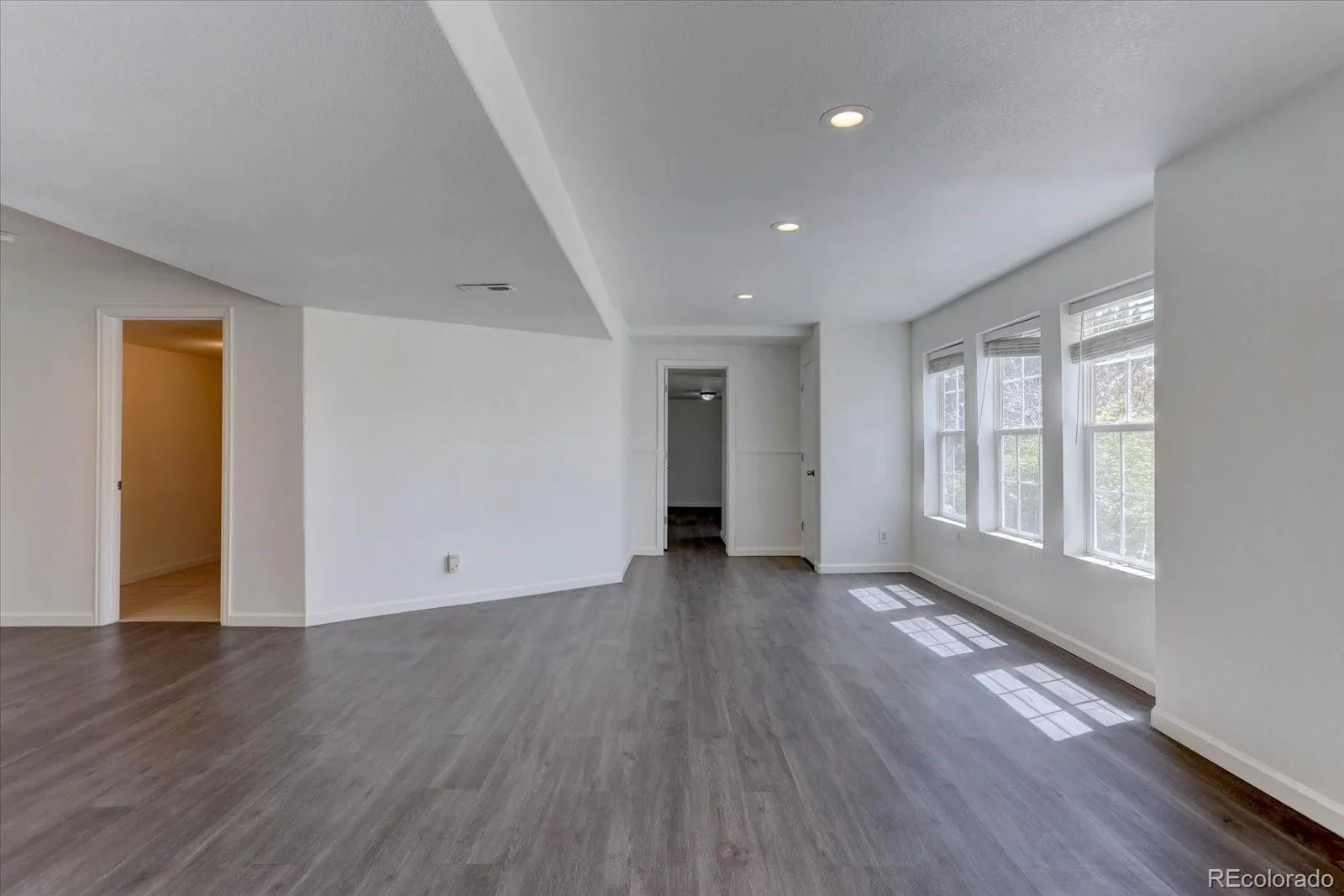 20436 E Flora Drive Aurora CO 80013 MLS #REC3010131 04232026012118 1600 33