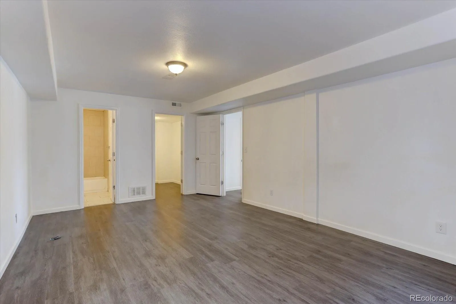 20436 E Flora Drive Aurora CO 80013 MLS #REC3010131 04232026012118 1600 38