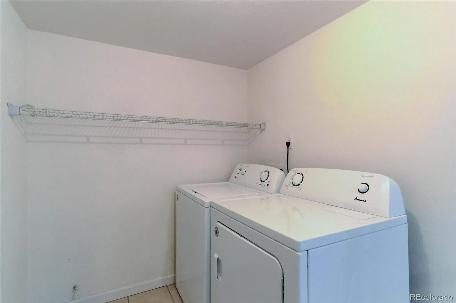 20436 E Flora Drive Aurora CO 80013 MLS #REC3010131 04232026012118 1600 42