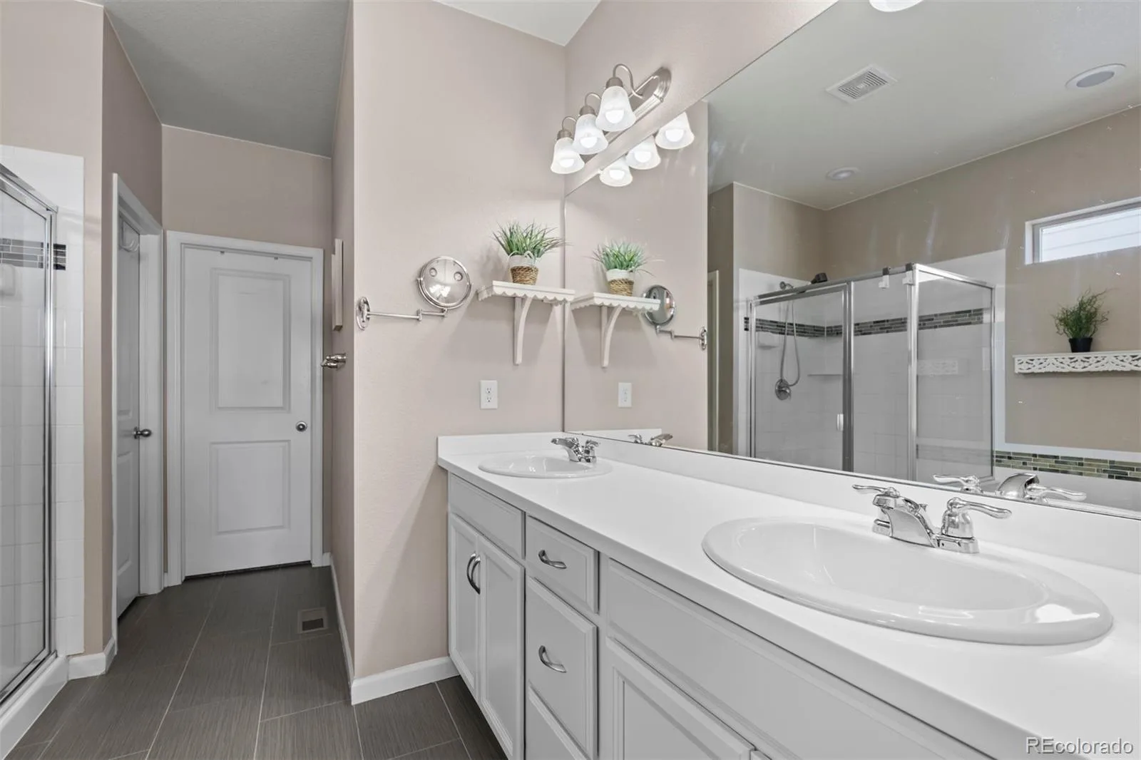 930 Mcmurdo Circle Castle Rock CO 80108 | MLS #REC3011016 07182026154640 1600 27