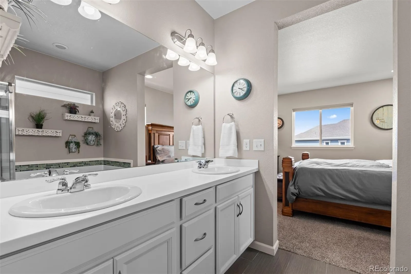 930 Mcmurdo Circle Castle Rock CO 80108 | MLS #REC3011016 07182026154640 1600 28